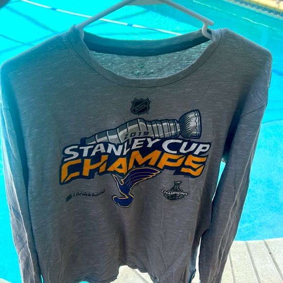 STL Blues Hockey Stanley Cup Champs 2019 Long Sleeve T Shirt sz L Gray EUC - Picture 7 of 15